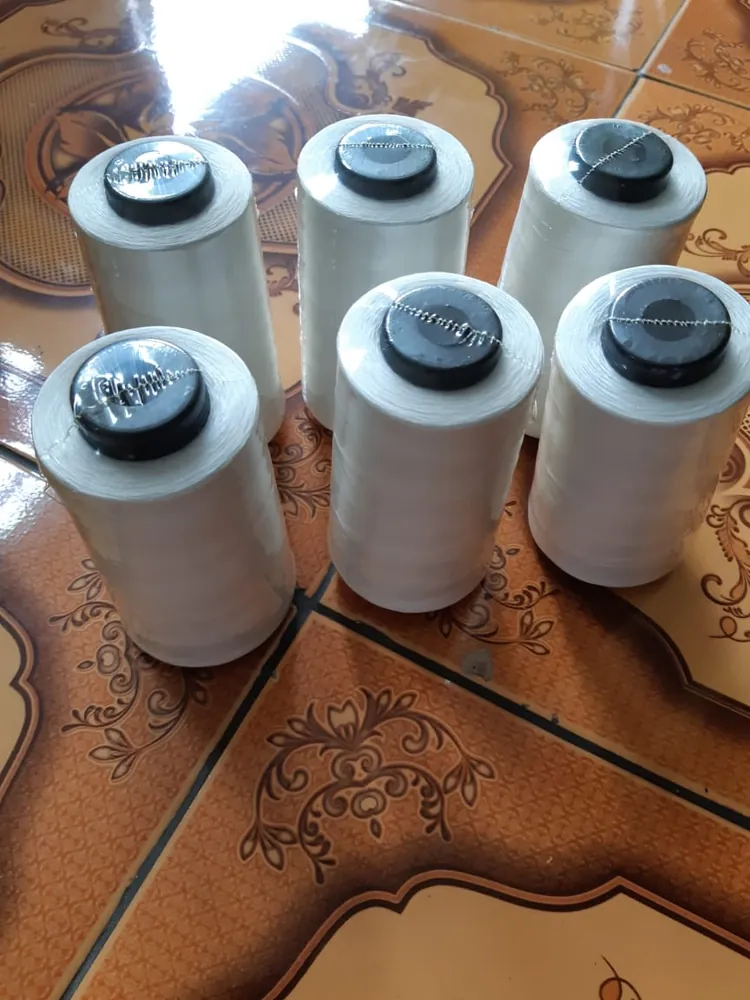 Benang jahit spun polyester produksi PT Mustika Benang Brilian